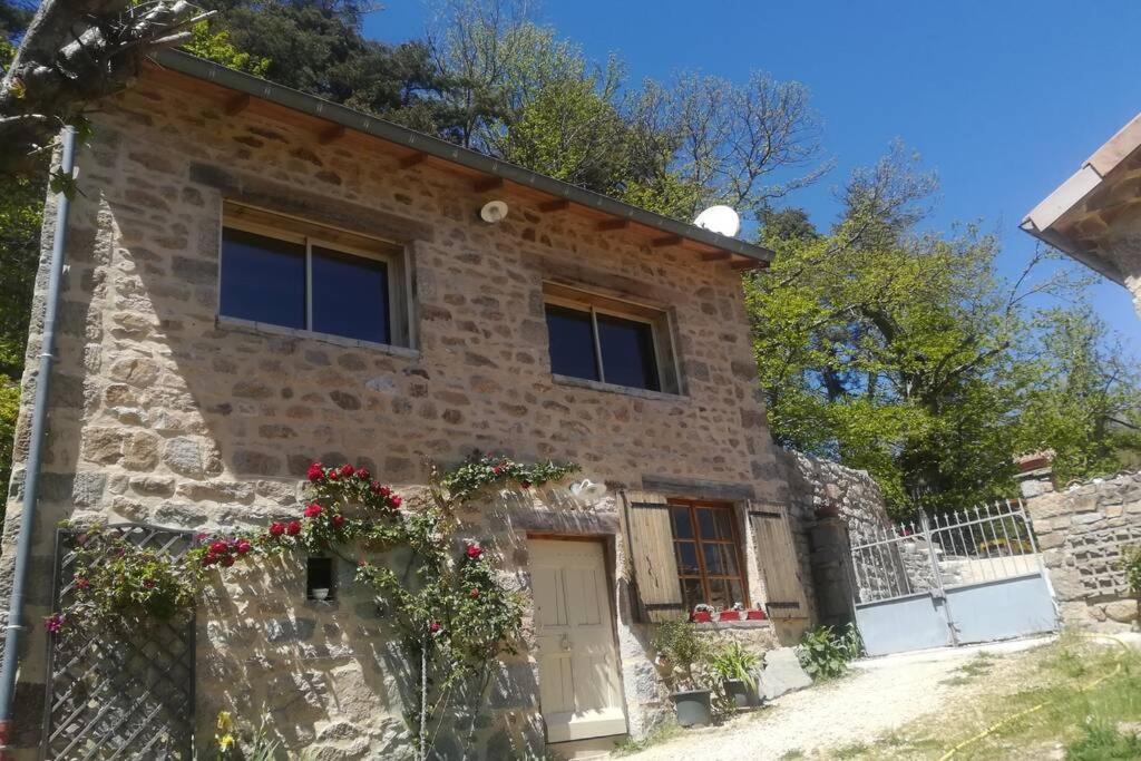 Loft La Rose Desiree Gite 3 Etoiles Chalencon Екстериор снимка