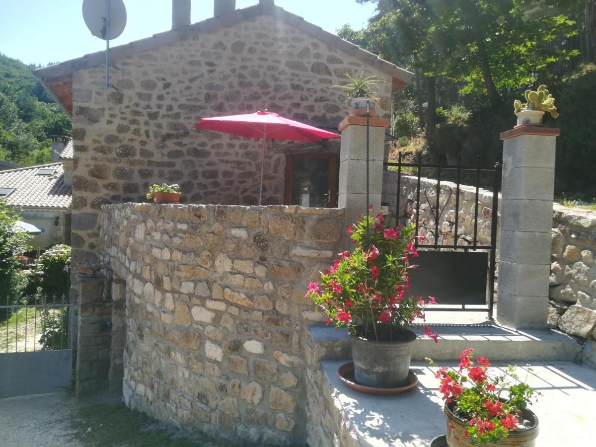 Loft La Rose Desiree Gite 3 Etoiles Chalencon Екстериор снимка